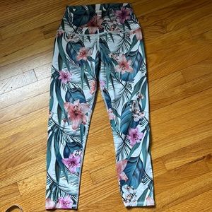 Floral leggings, medium.